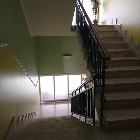 Montagne Rocciose Bed and Breakfast Frascineto Εξωτερικό φωτογραφία