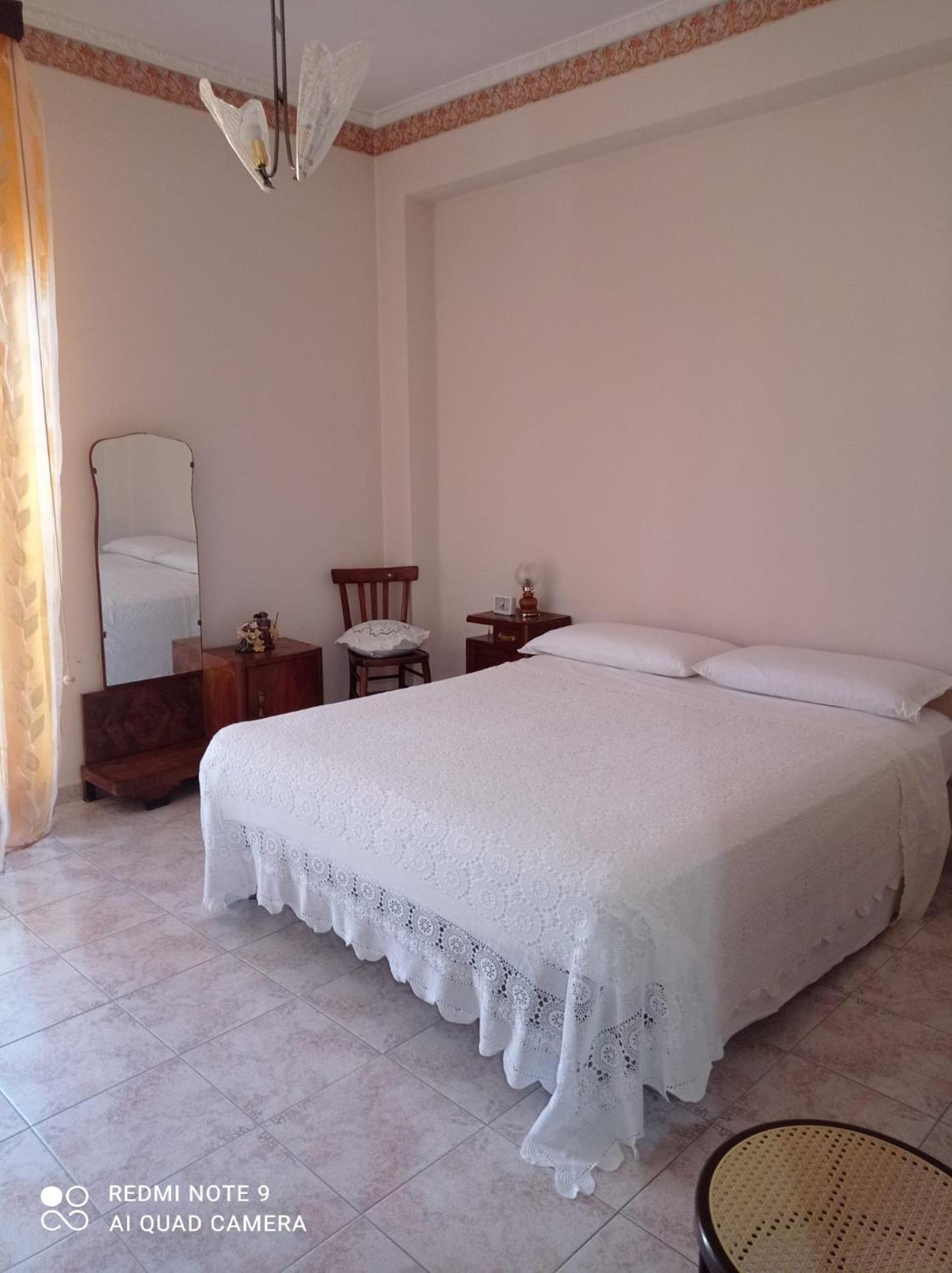 Montagne Rocciose Bed and Breakfast Frascineto Εξωτερικό φωτογραφία