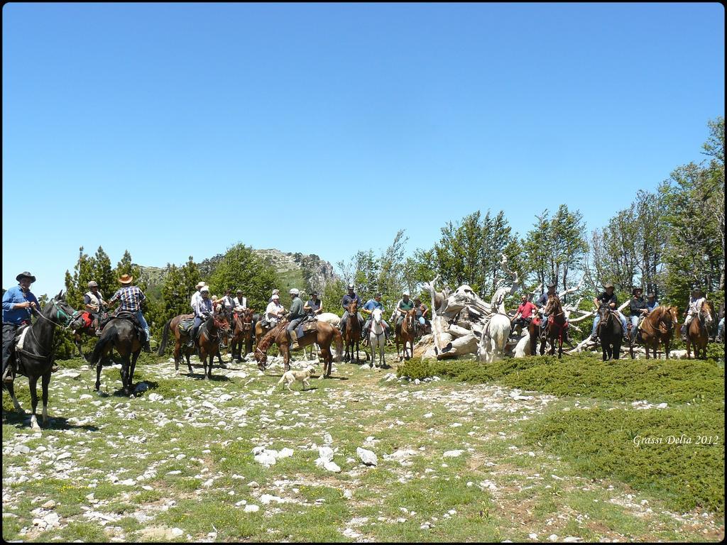 Montagne Rocciose Bed and Breakfast Frascineto Εξωτερικό φωτογραφία