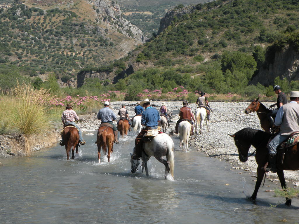 Montagne Rocciose Bed and Breakfast Frascineto Εξωτερικό φωτογραφία