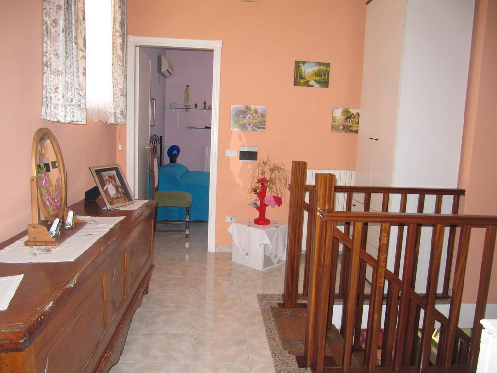 Montagne Rocciose Bed and Breakfast Frascineto Εξωτερικό φωτογραφία