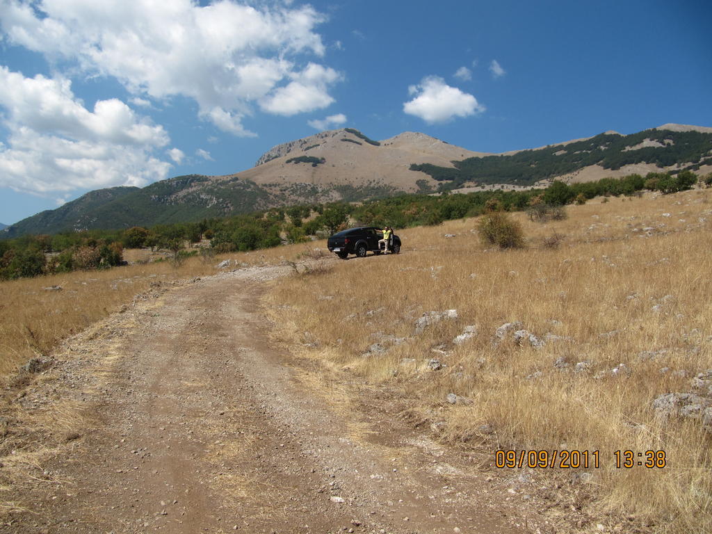 Montagne Rocciose Bed and Breakfast Frascineto Εξωτερικό φωτογραφία