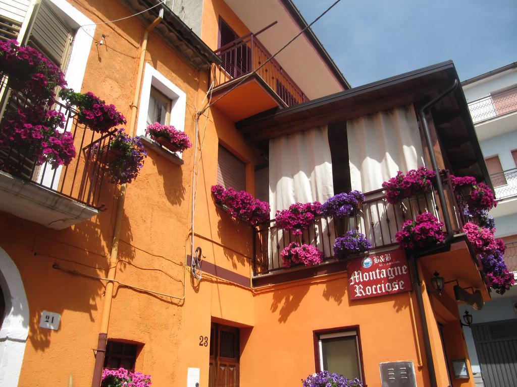 Montagne Rocciose Bed and Breakfast Frascineto Εξωτερικό φωτογραφία