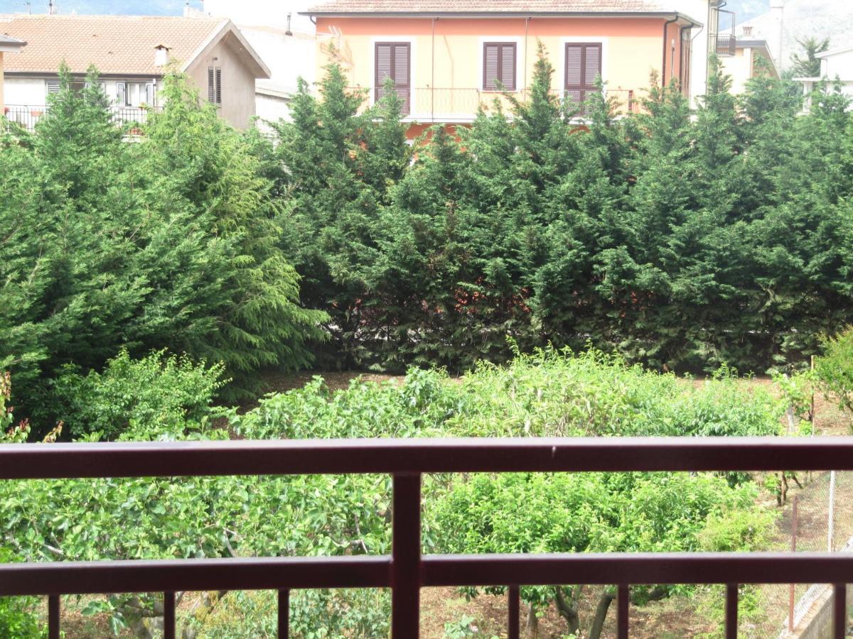Montagne Rocciose Bed and Breakfast Frascineto Δωμάτιο φωτογραφία
